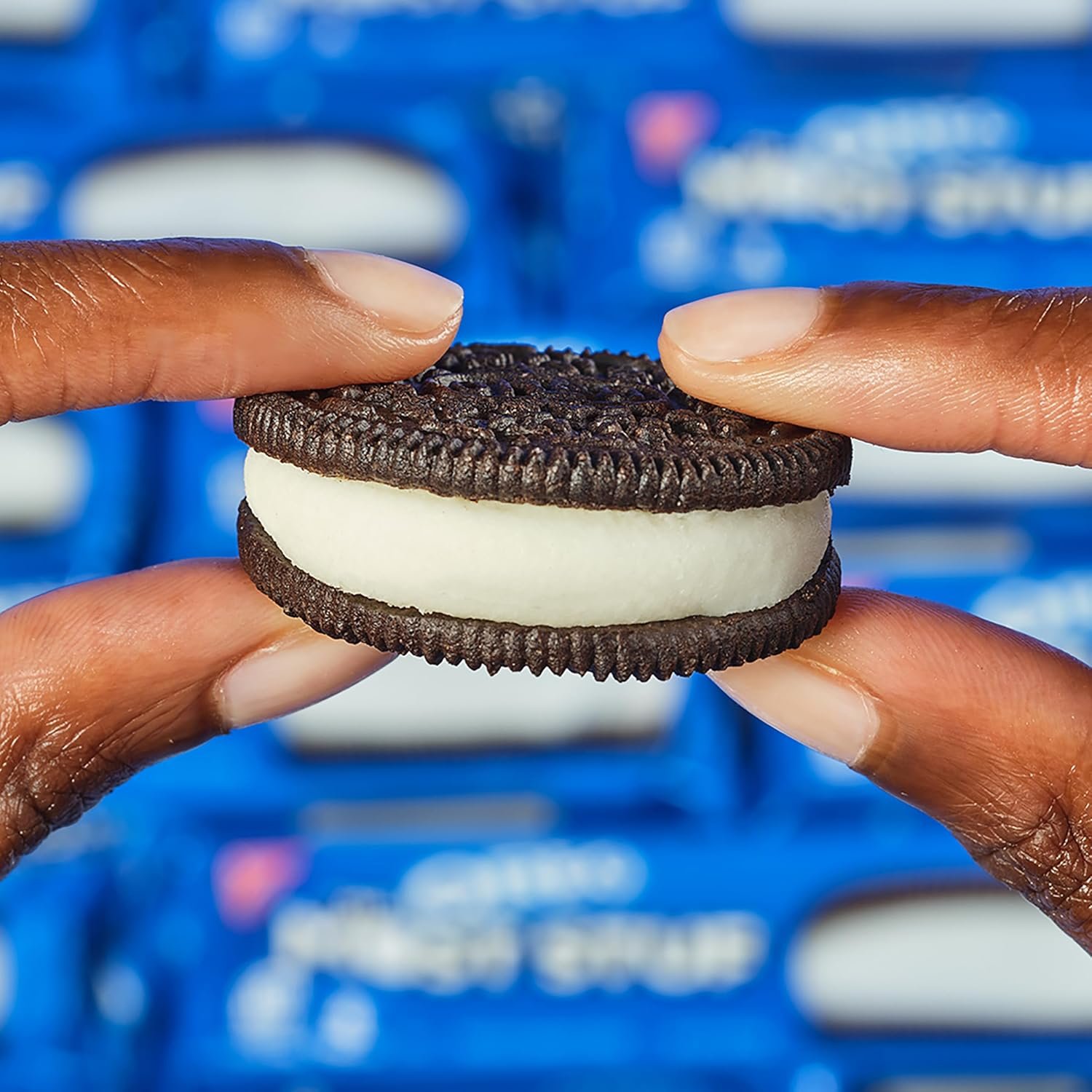 OREO Mega Stuf Chocolate Sandwich Cookies, Party Size, 1 lb 9.35 oz - Image 6